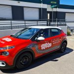 Marquage de véhicule rouge auto école BFM68 à Colmar